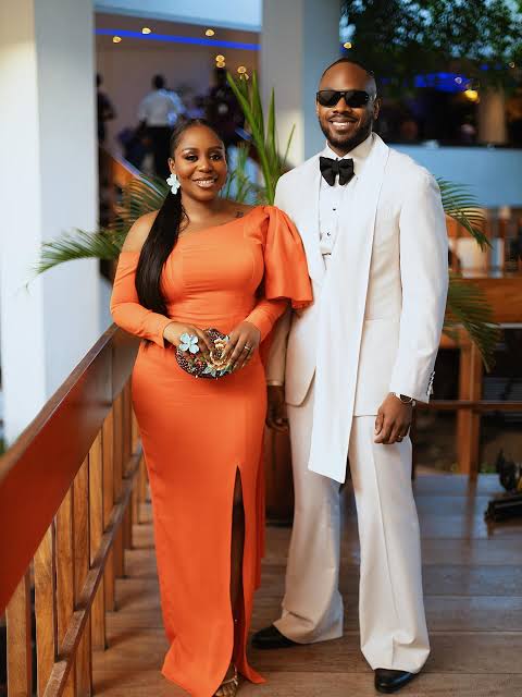 Actor Daniel Etim Effiong has won the hearts of many online following his emotional speech at his wife, Toyosi Etim-Effiong’s 40th birthday celebration.